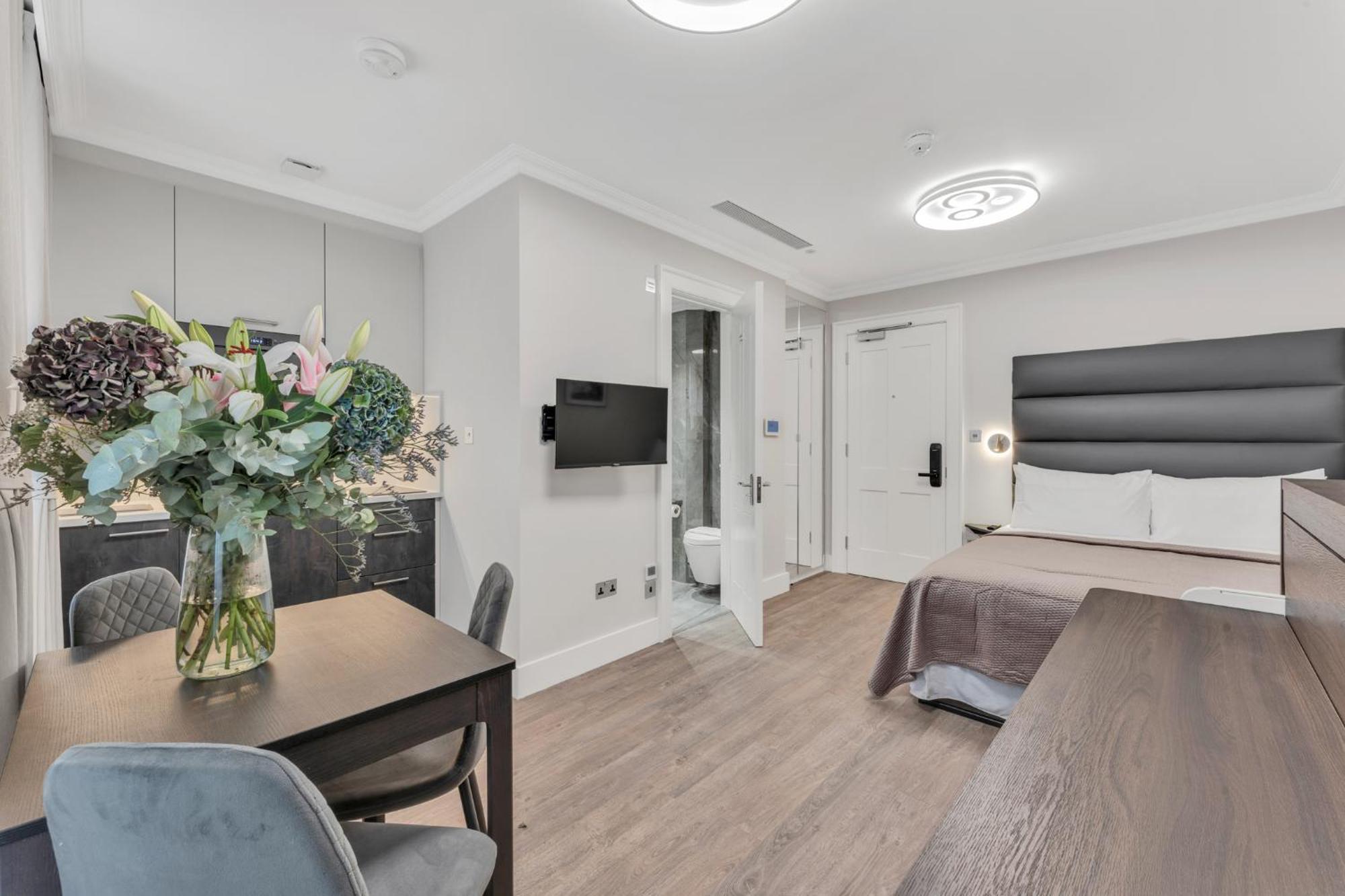 Cleveland Residences Bloomsbury Apartment